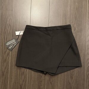 ARITZIA Babaton Black Skort